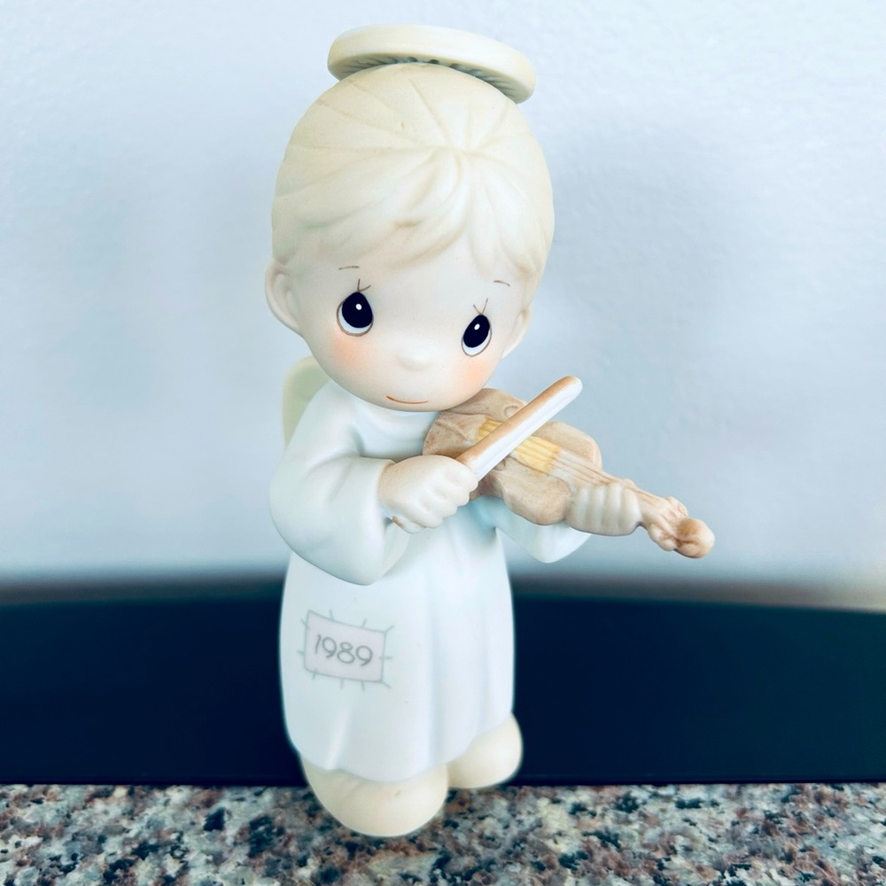 1989 Precious Moments Oh Holy Night